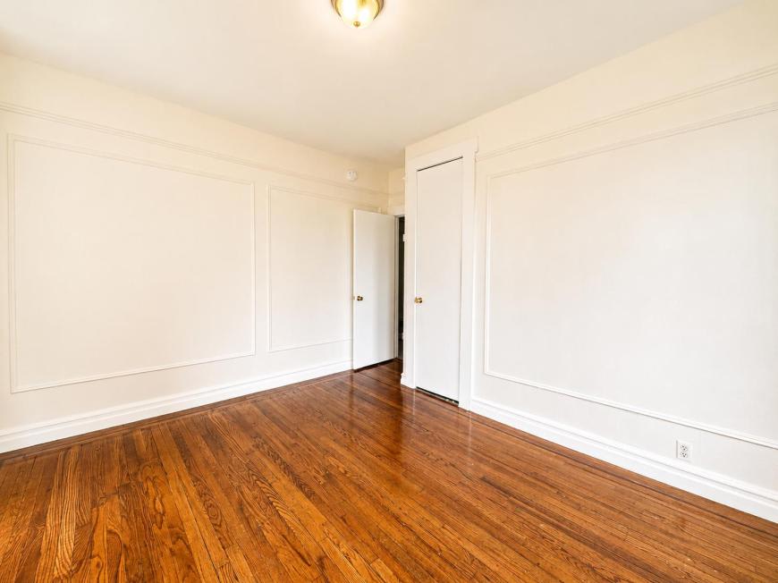 2507 Cruger Avenue – photo 4