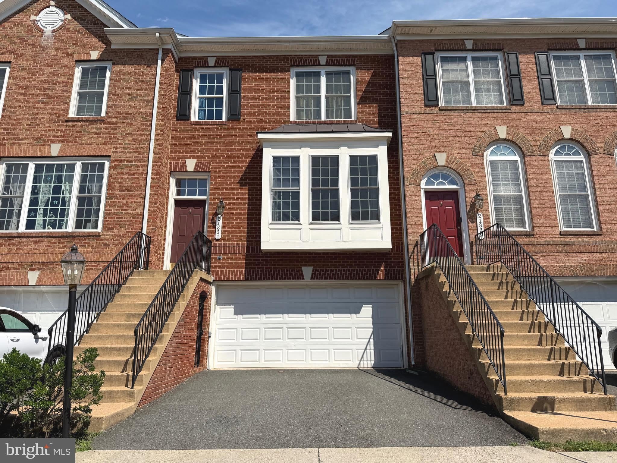 21831 LADYSLIPPER Square – photo 1