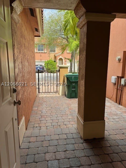 15242 SW 30th Ter – photo 4