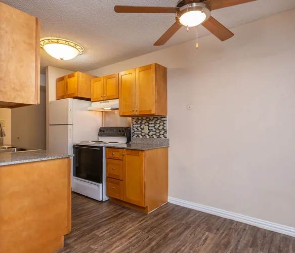 River Bend Apartments – photo 5