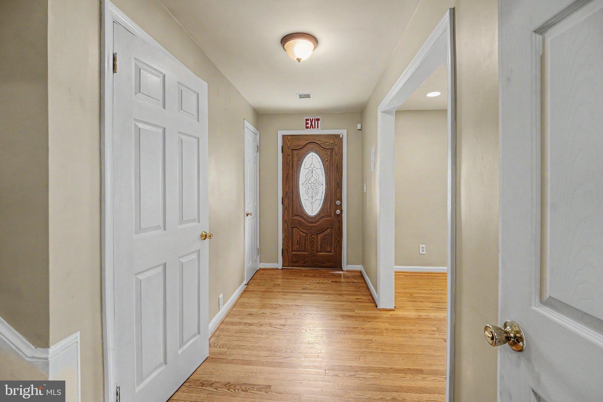 10708 NORMAN Avenue – photo 3