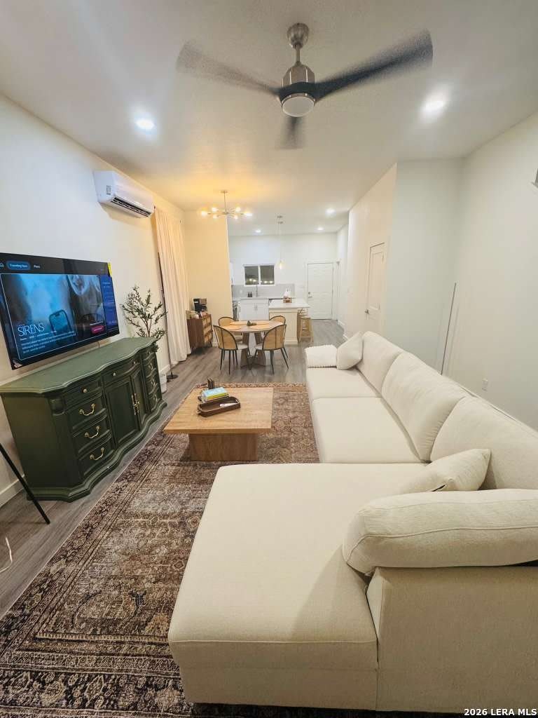 1031 S Gevers – photo 5