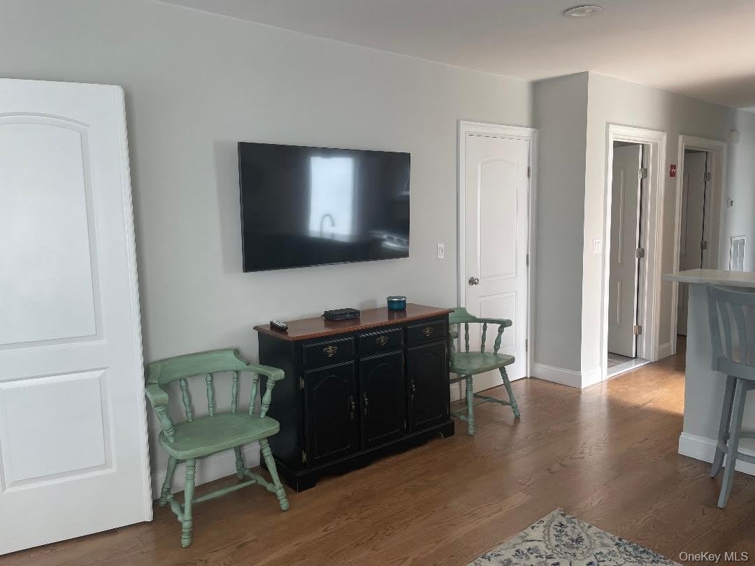 190 Oceanview Street – photo 4