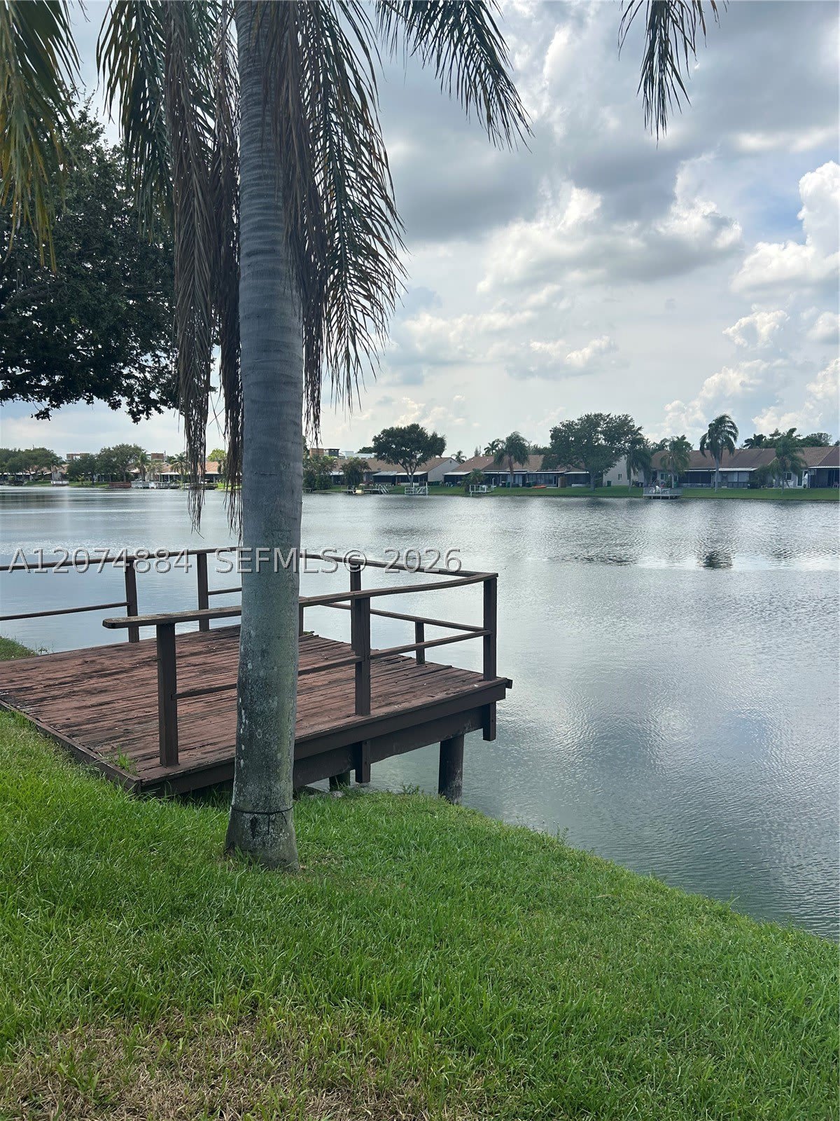 5587 Park Rd – photo 2