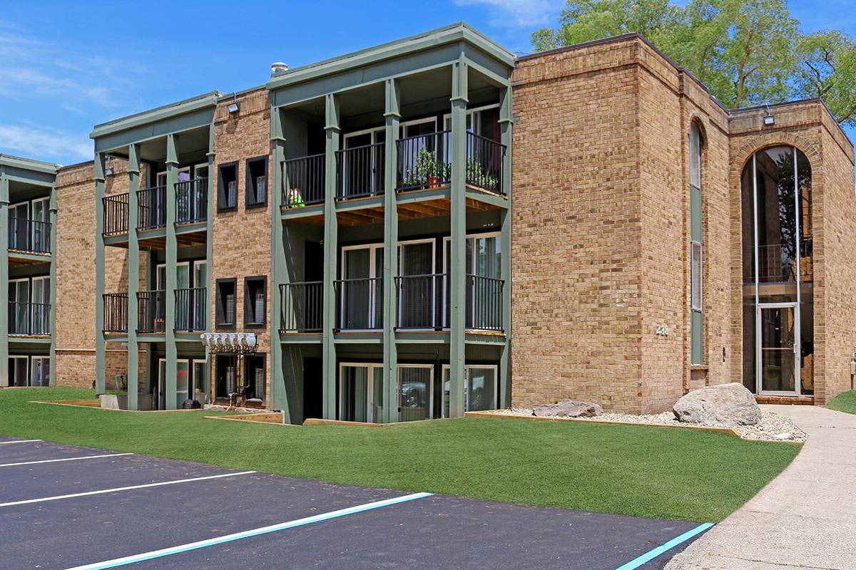 Uptowne Apartments – photo 4
