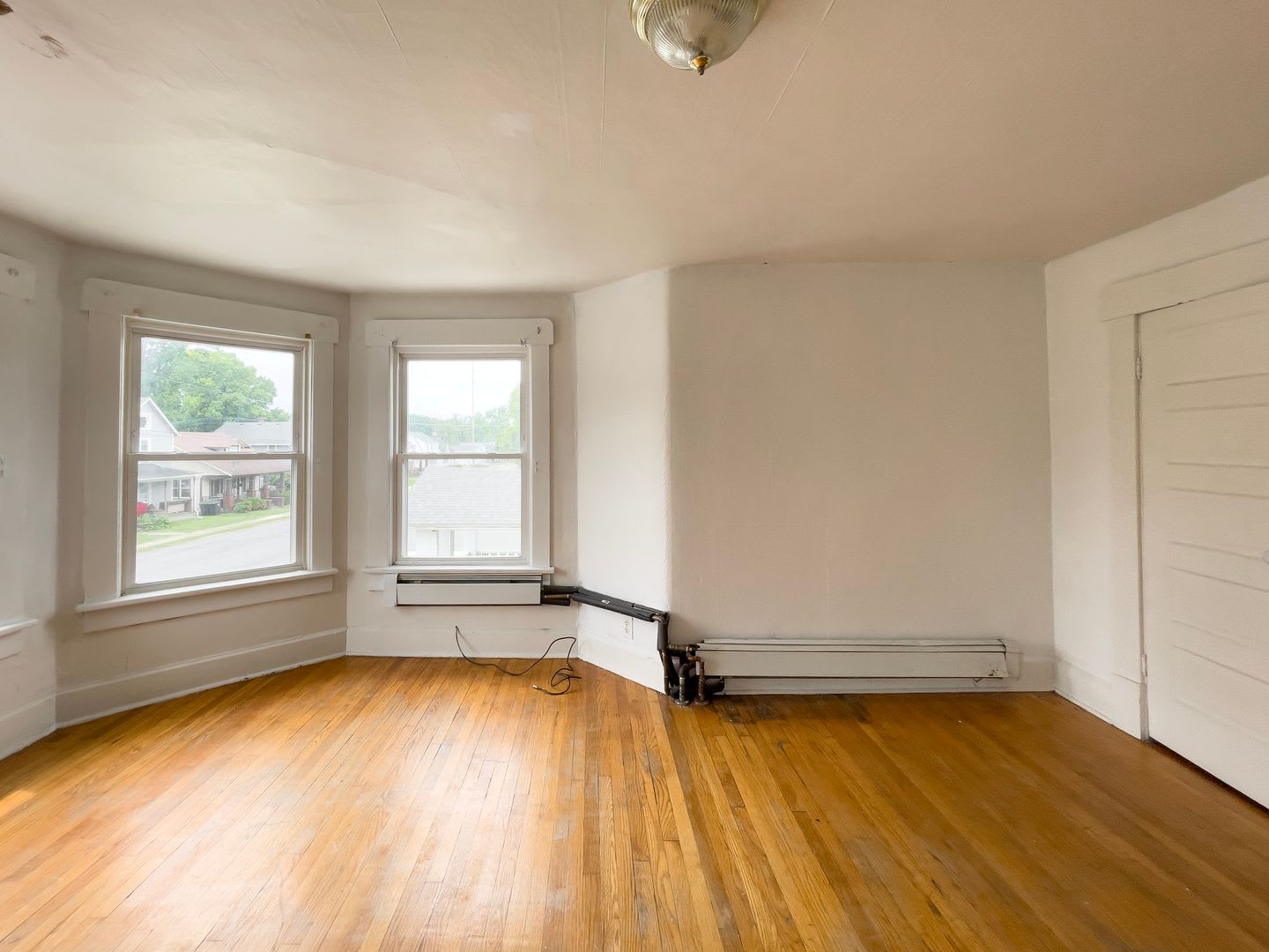 Space Comfort Location Minutes From Ball State – photo 4