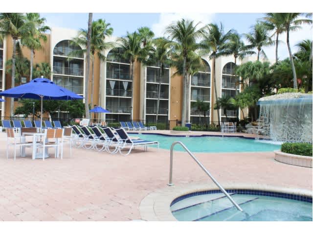 Aventura Harbor Apartments – photo 4