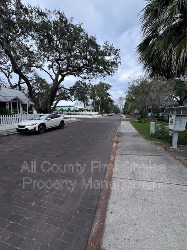 126 3Rd Ave N – photo 2