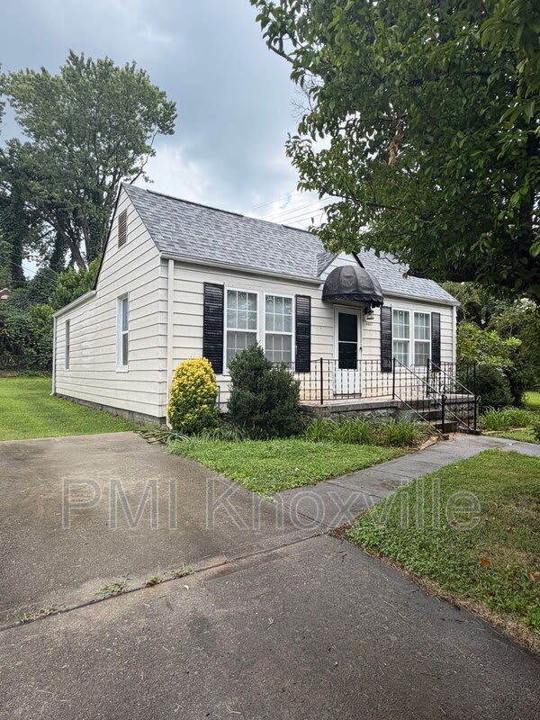4032 Walker Blvd. – photo 1