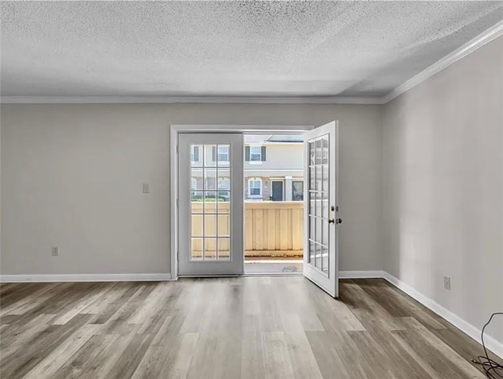 6900 Roswell Road – photo 2