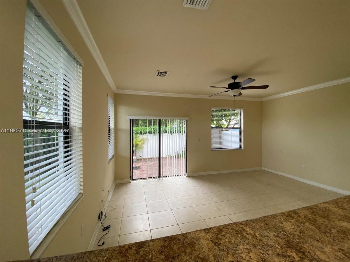 8987 W 35th Avenue 8987, Hialeah, FL 33018 – photo 3
