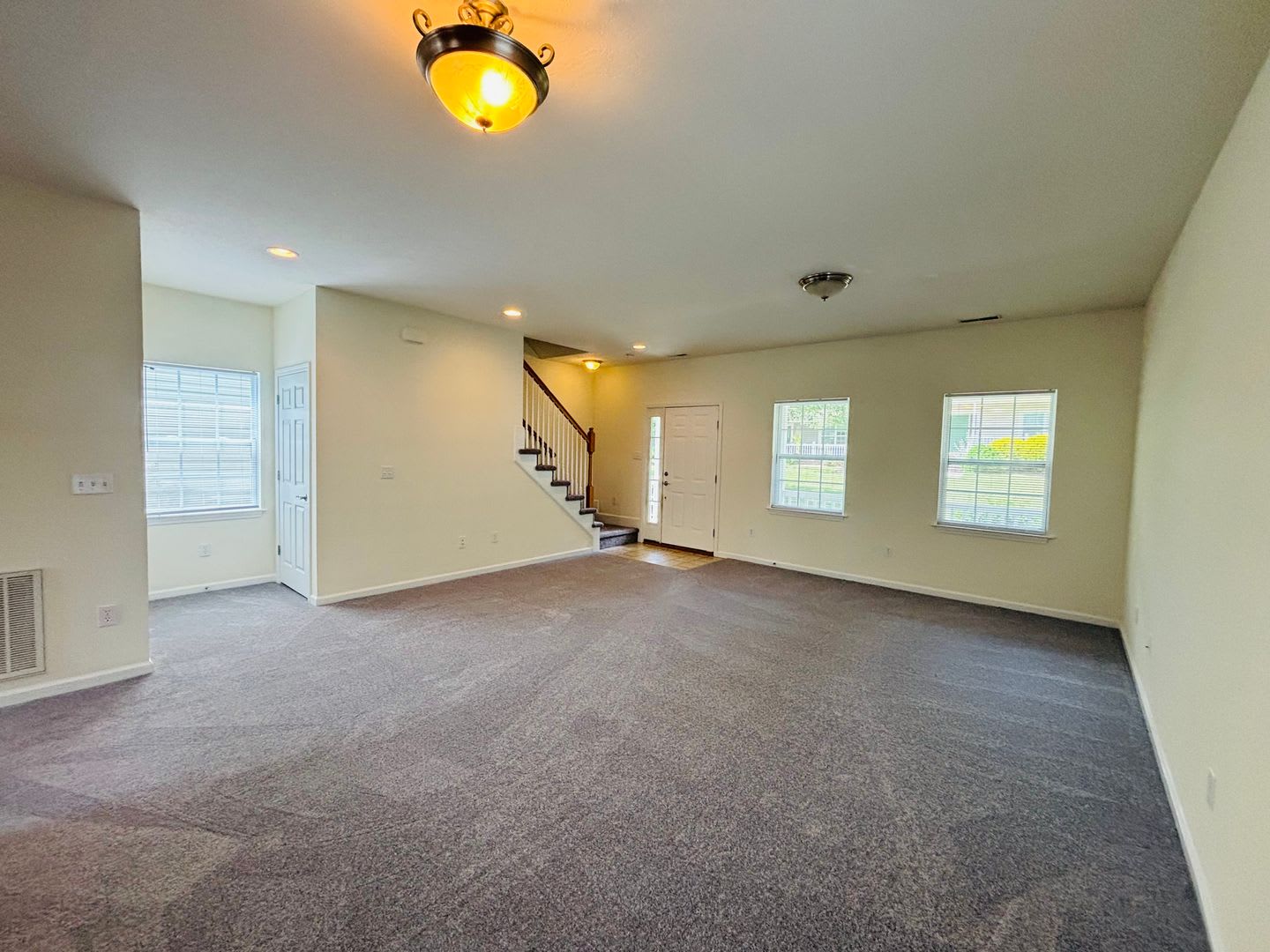 3 Bedroom 2.5 bath House – photo 3