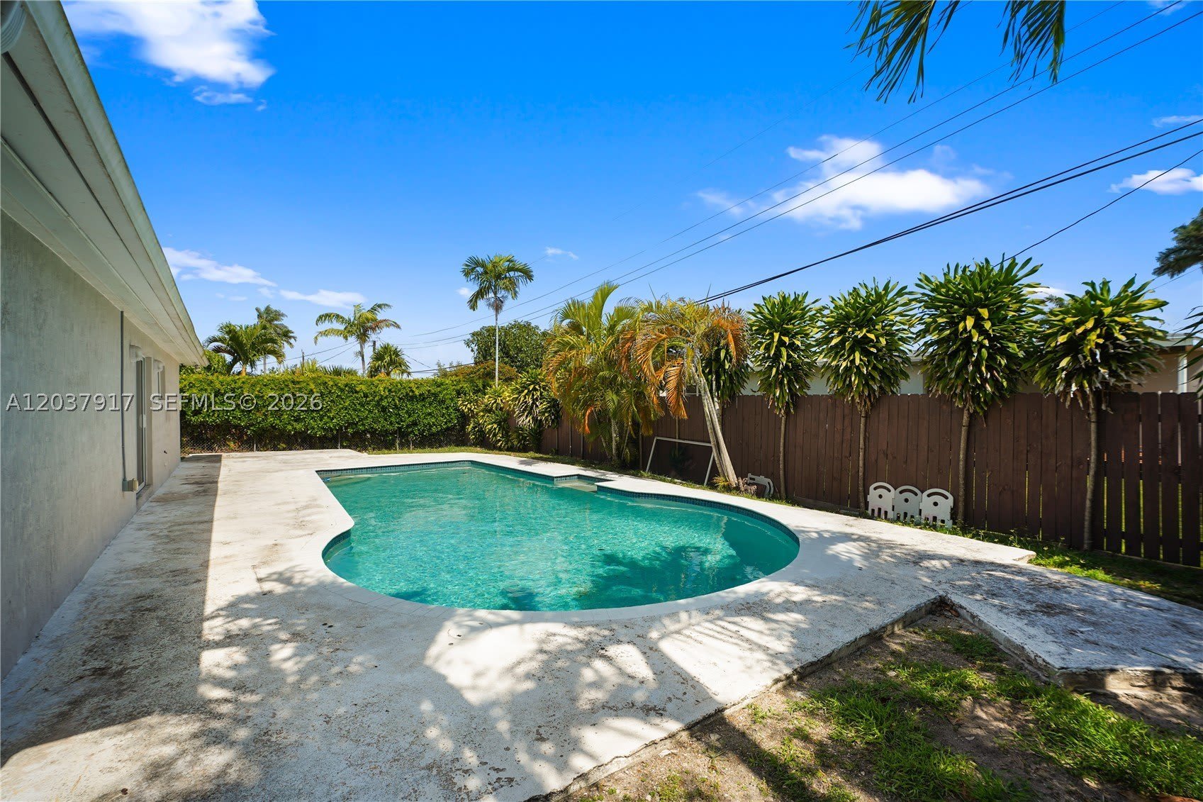 10501 SW 53rd St – photo 2