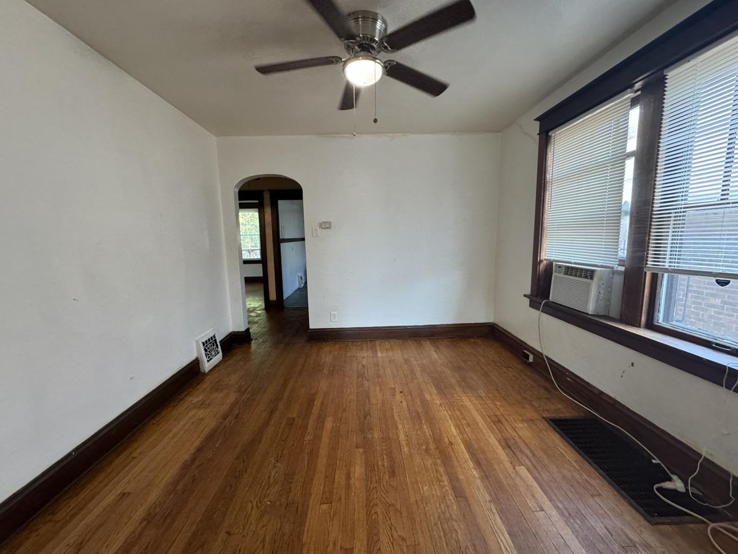 Lovely 2 Bedroom 1 Bath For Rent Section 8 Welcome – photo 5