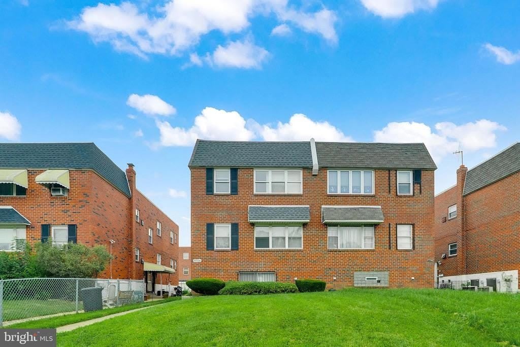 9754 E ROOSEVELT BOULEVARD – photo 2