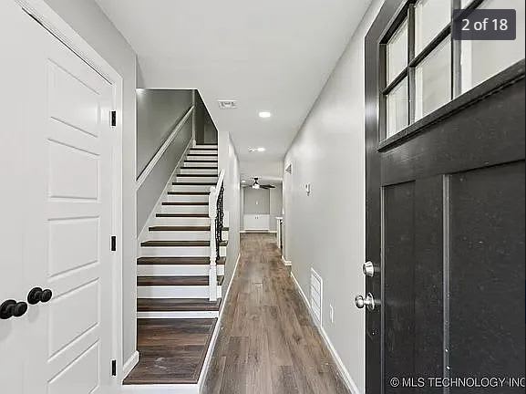 1307 N Tacoma Ave – photo 2