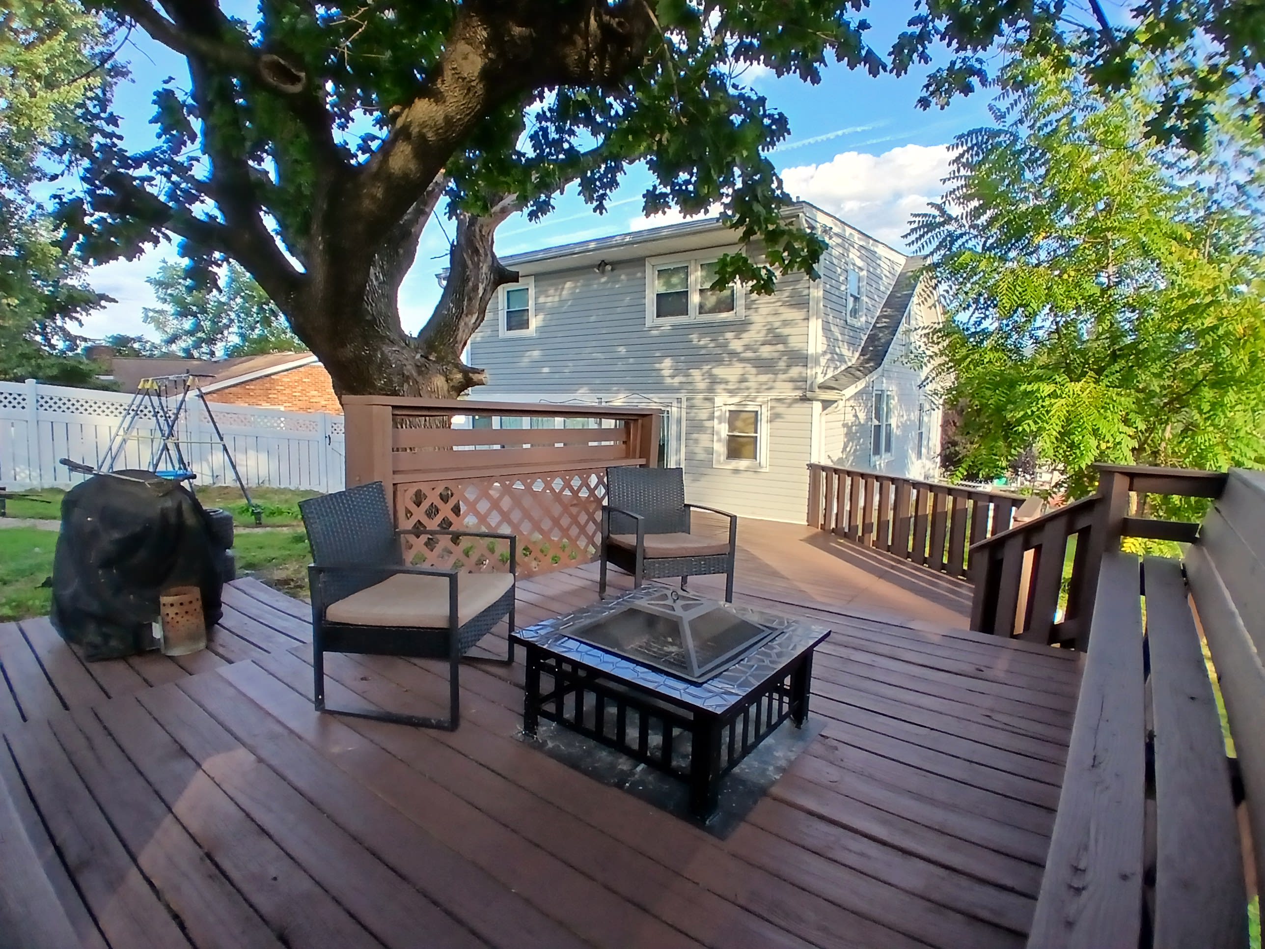 917 Sherwood Ave – photo 3