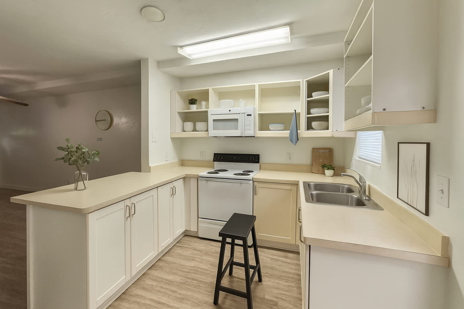 One Bedroom Mother In Law Suite – photo 5