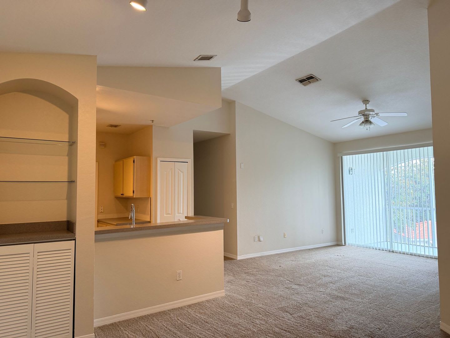 Three Bedroom Condo at Maitland Crossing in Orlando – photo 3