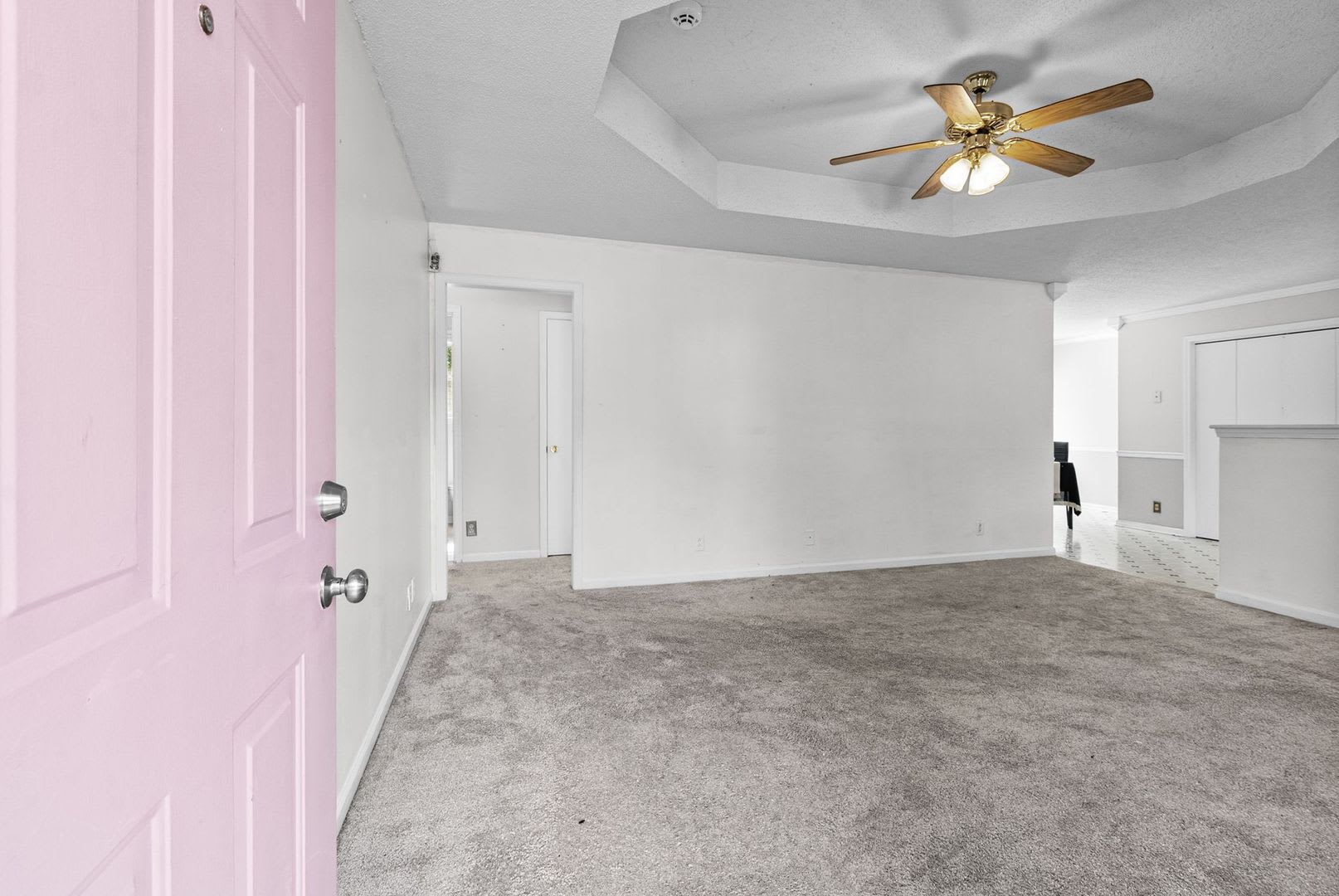 Spacious Home with Large Fenced Yard & Storage Shed – photo 5