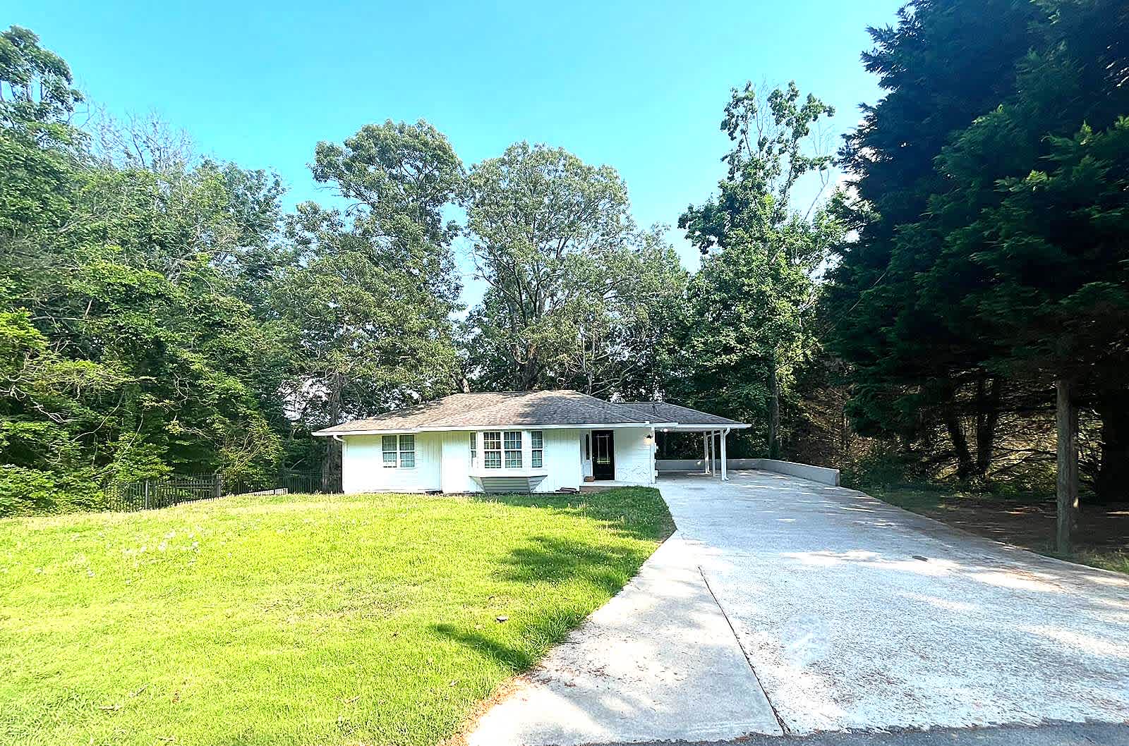 3932 Fraser Circle – photo 1