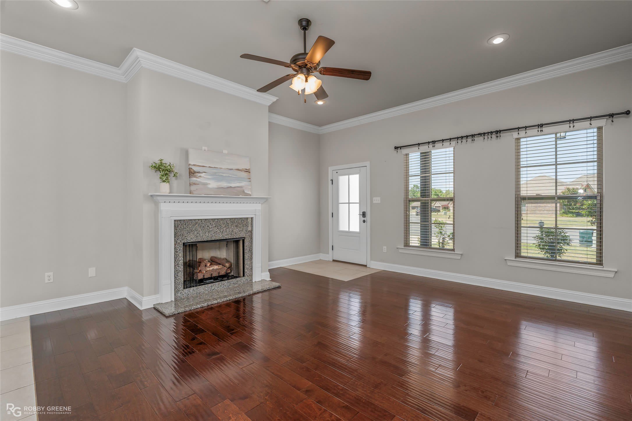 1576 Riverview Lane – photo 2