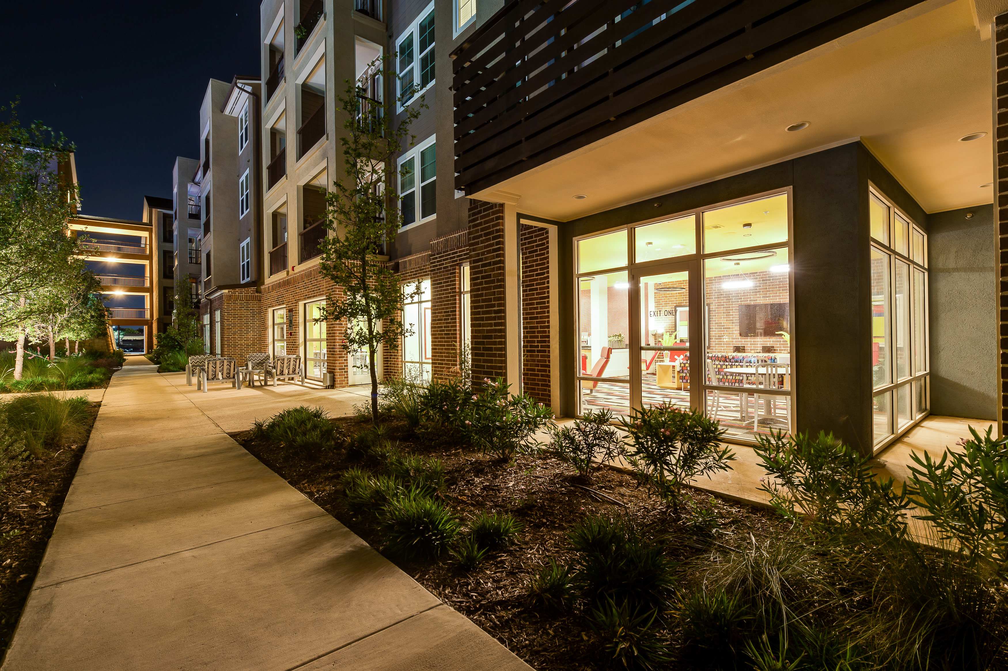 The Vance at Huebner Oaks – photo 4