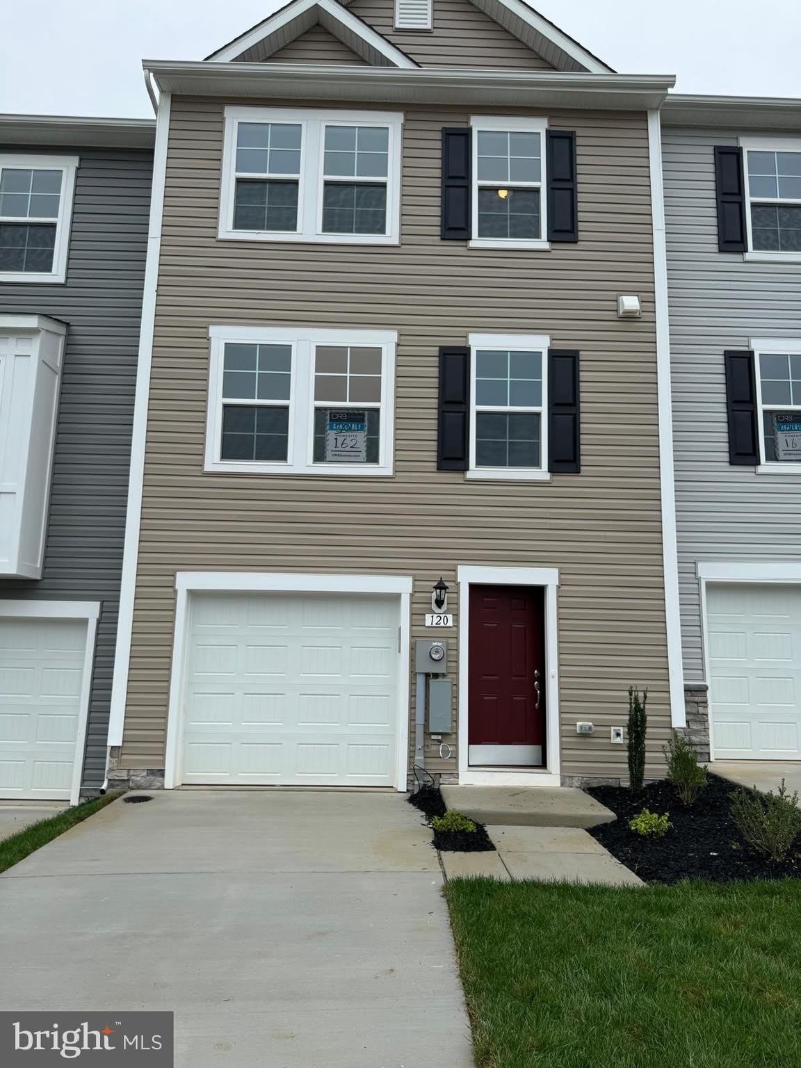 120 TUXFORD RD – photo 2