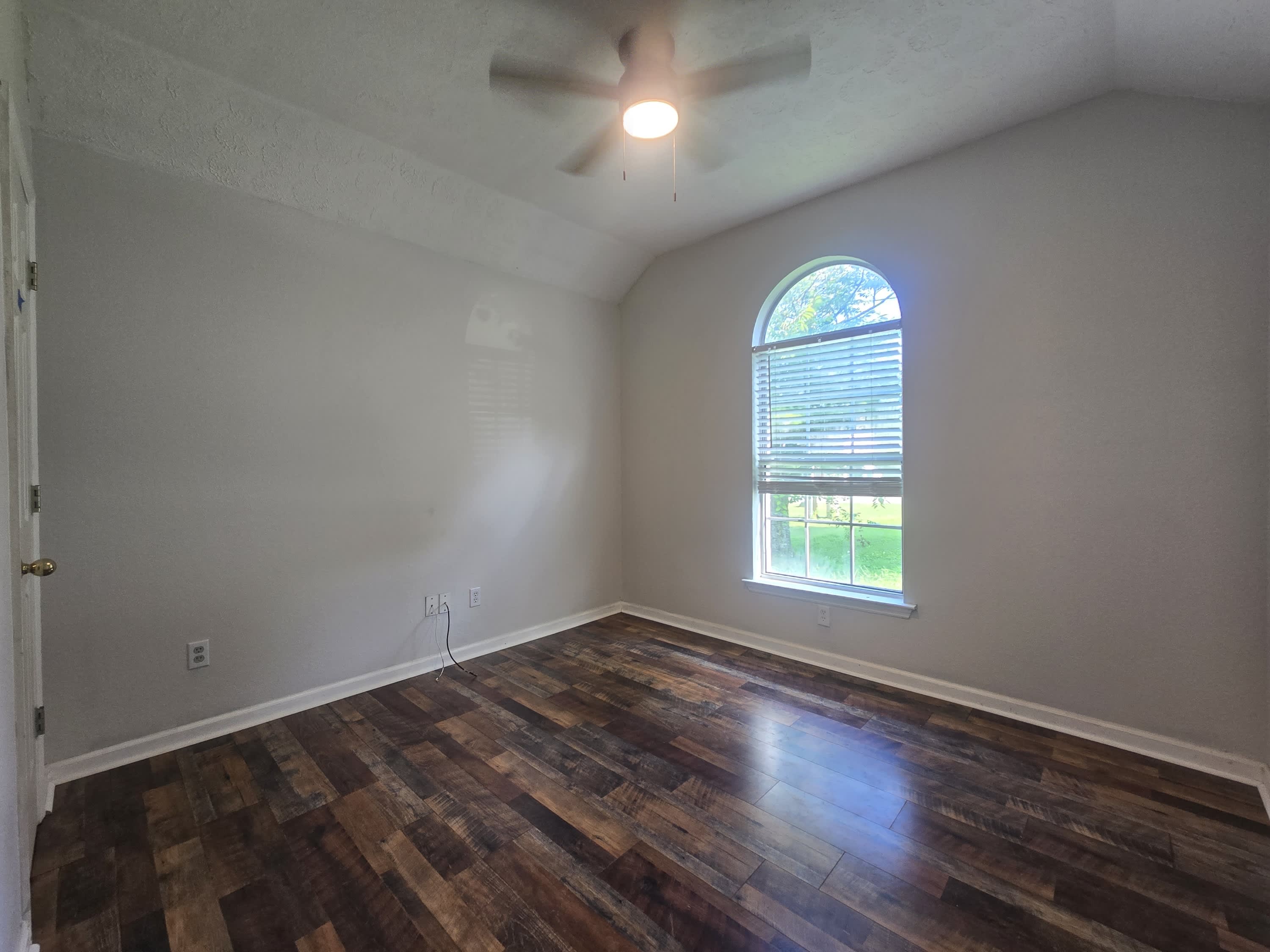 2112 Spring Hill Circle – photo 3