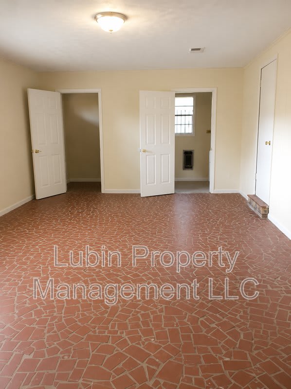 3266 Rochester Rd – photo 2