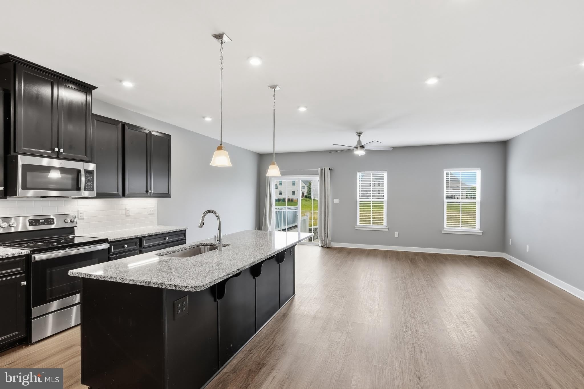 529 SWANSEA Drive – photo 4