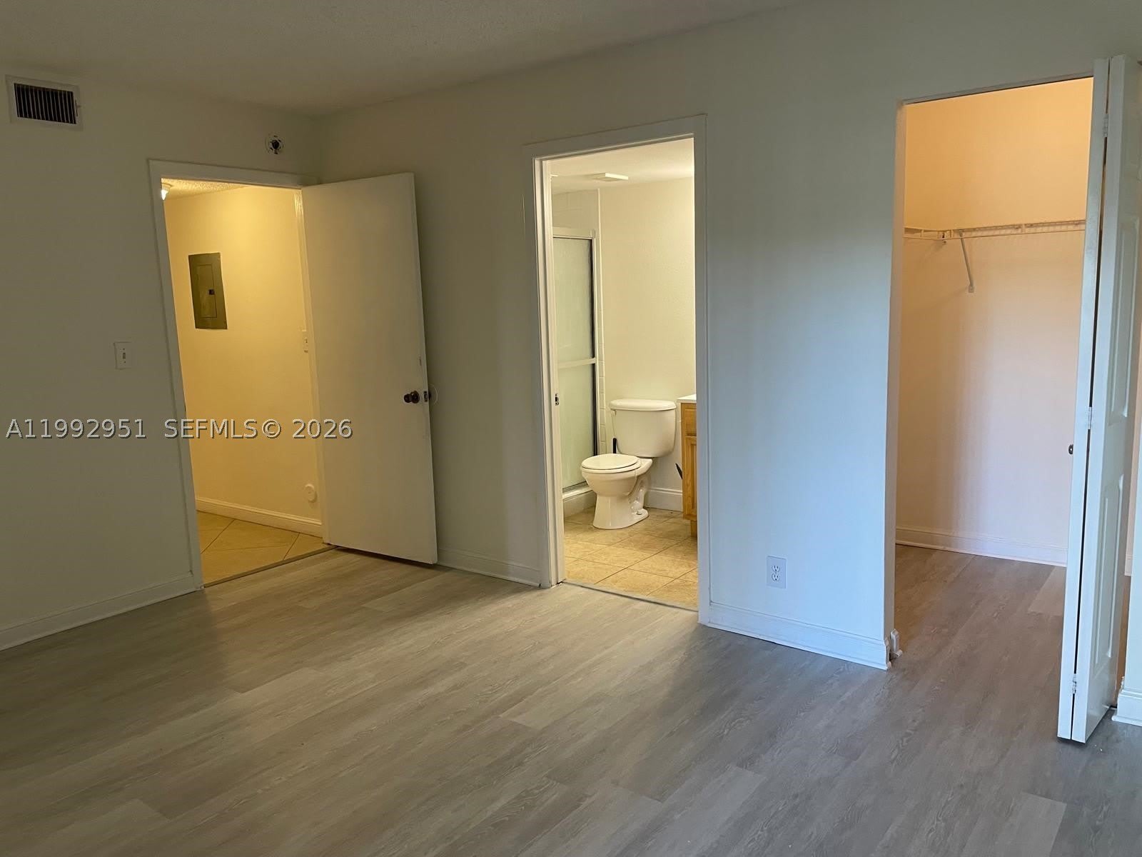 7670 Westwood Dr – photo 4