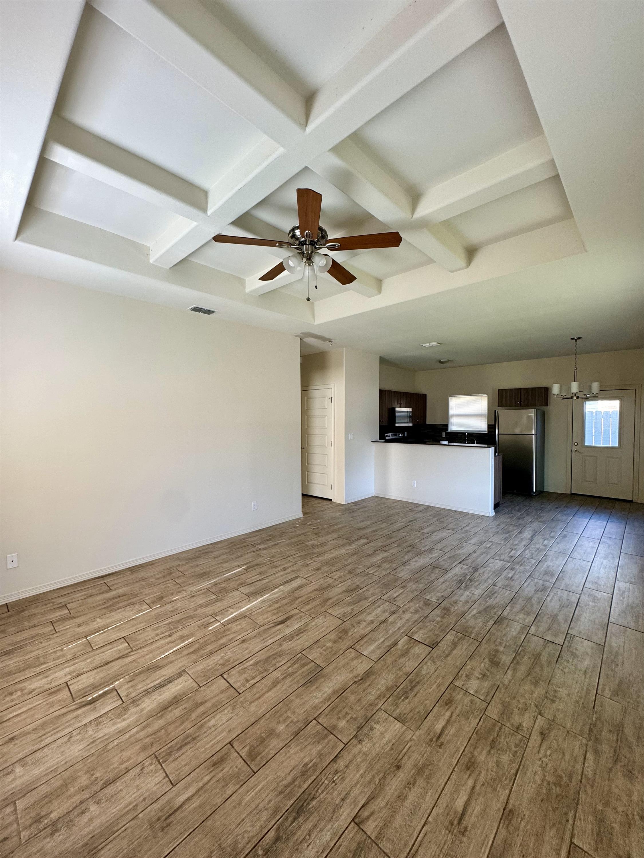 3913 Hawthorne Avenue – photo 3