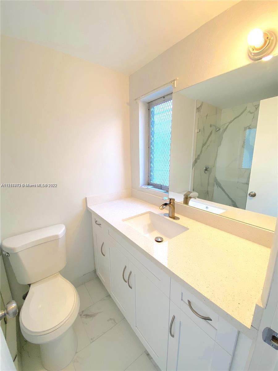 7300 Byron Avenue – photo 5