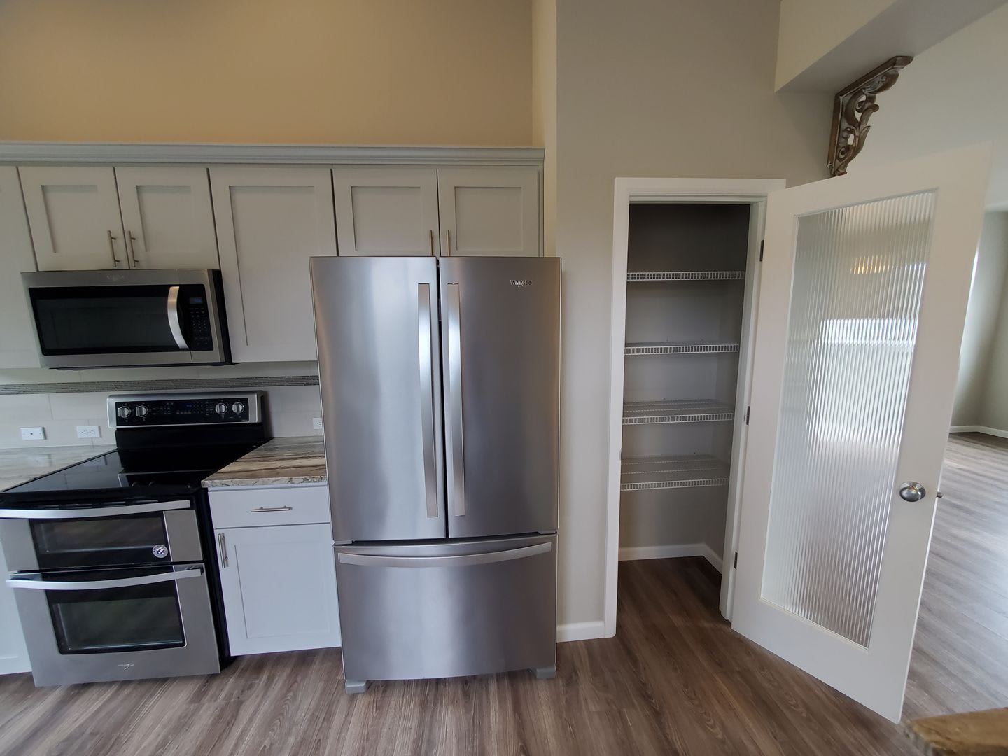 Beautiful Newer 4 Bedroom In Tahoma Terra Neighborhood! – photo 4