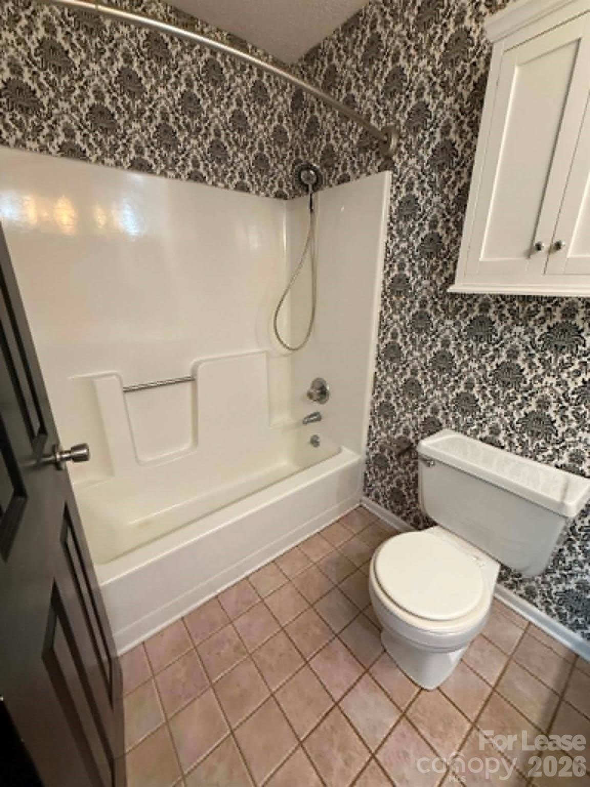 327 Eastwood Drive – photo 4