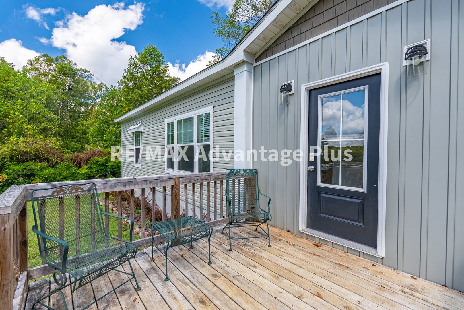 Modern Home Just Minutes To Farmville – photo 3