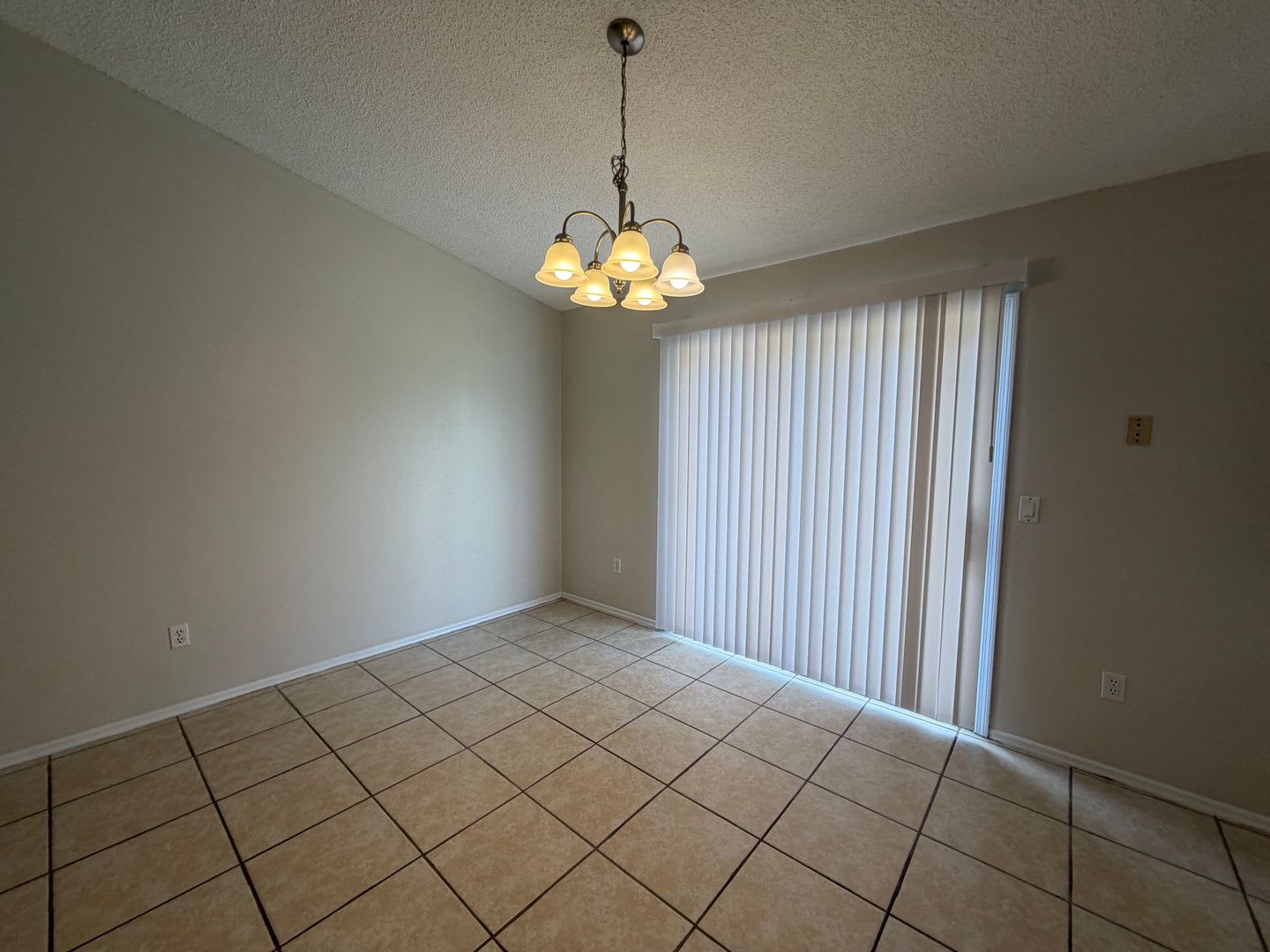 3/2 Home Newly Updated Silver Springs Shores South – photo 5
