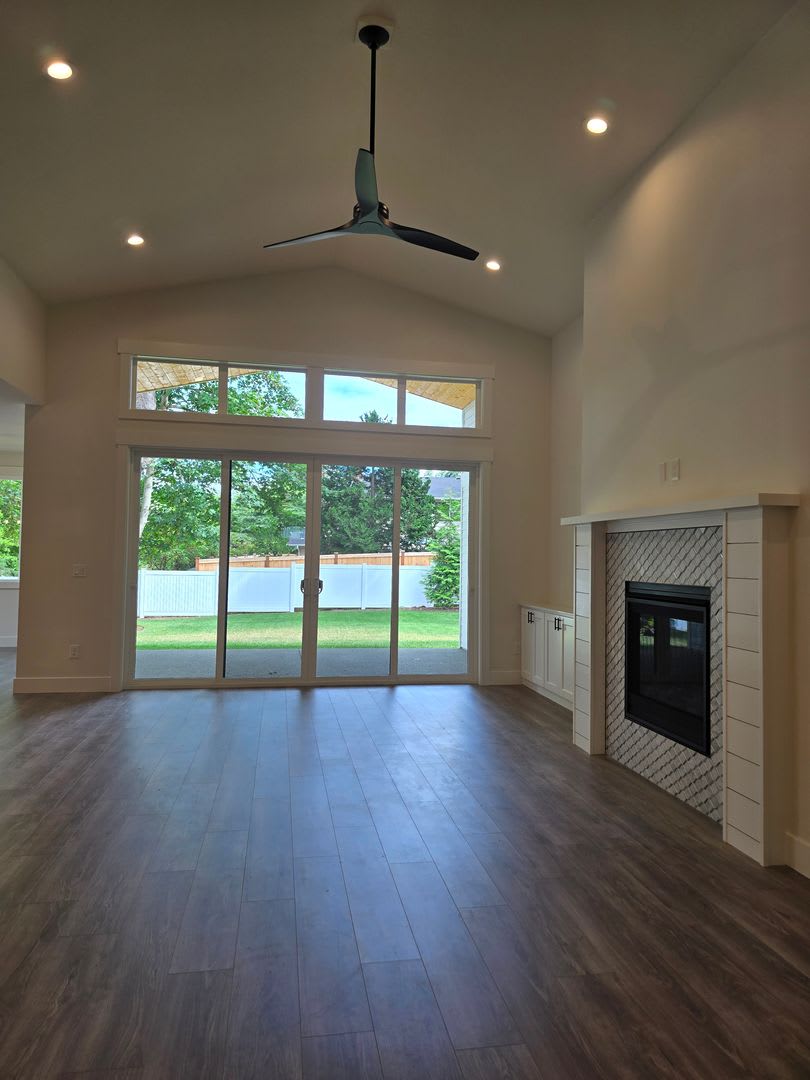 New Construction 3 Bedroom Edgewood Rambler – photo 4