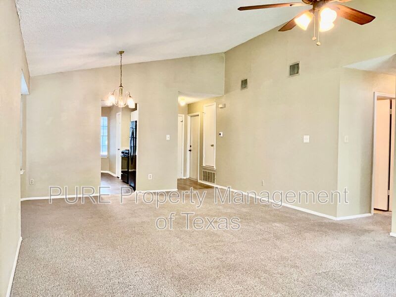 2105 Balsam Way – photo 5