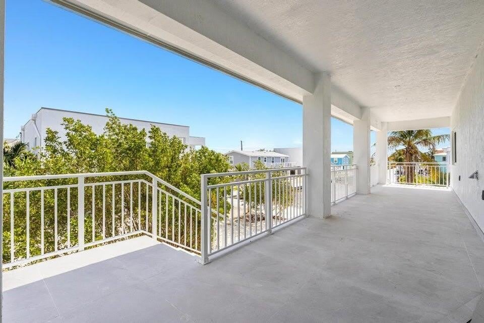 31441 Avenue F – photo 3