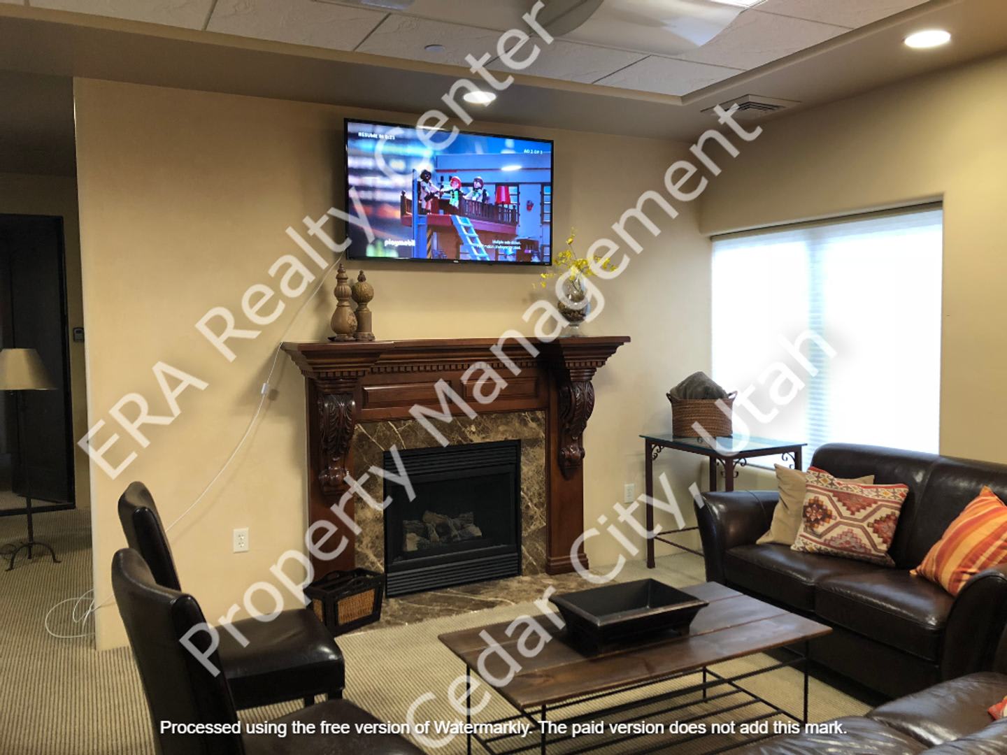 Large 2 bed / 1 bath Condo on North End of Town – photo 1