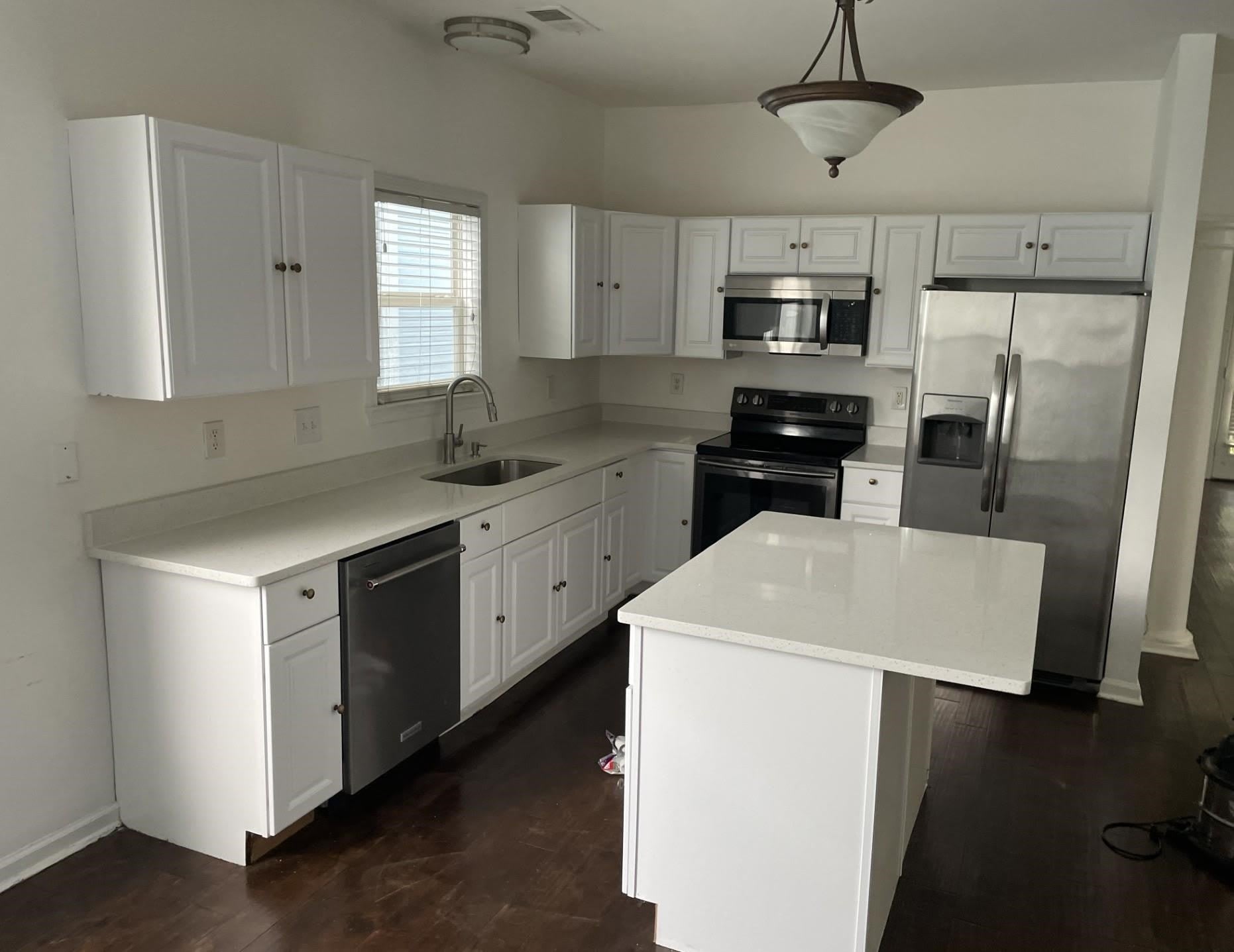 1173 E ISLAND Pl E – photo 2