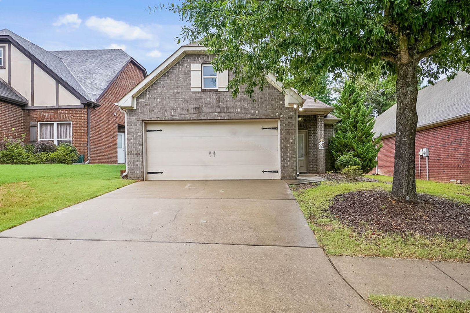One level 3BR, 2BA patio home in Oxmoor Glen – photo 1