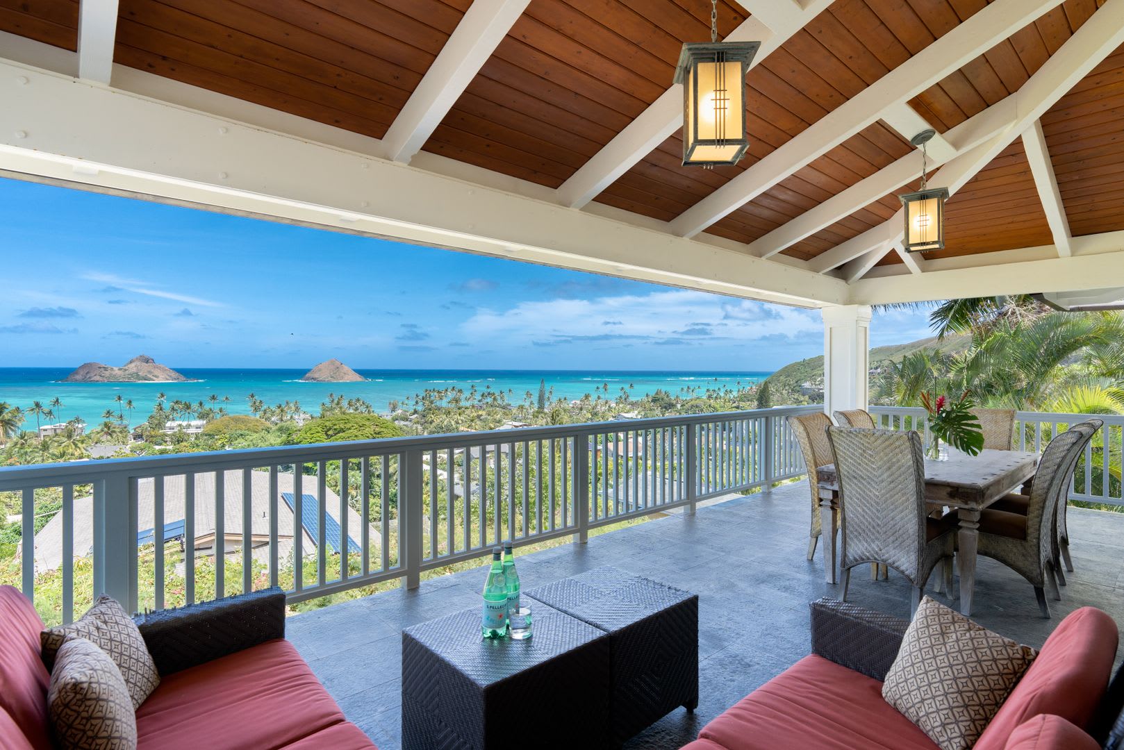Enjoy Cool Breezes And Dazzling Views Of The Ocean Below At This Private 4 Bedroom 3 5 Bath Lanikai Hillside Property With Split Ac – photo 1
