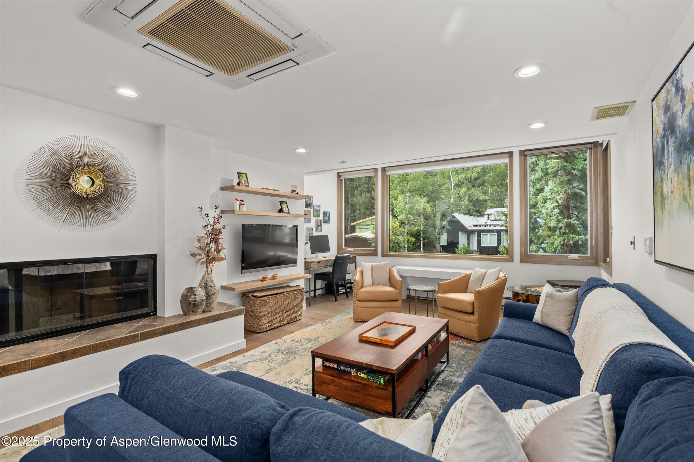 926 Waters Avenue – photo 1