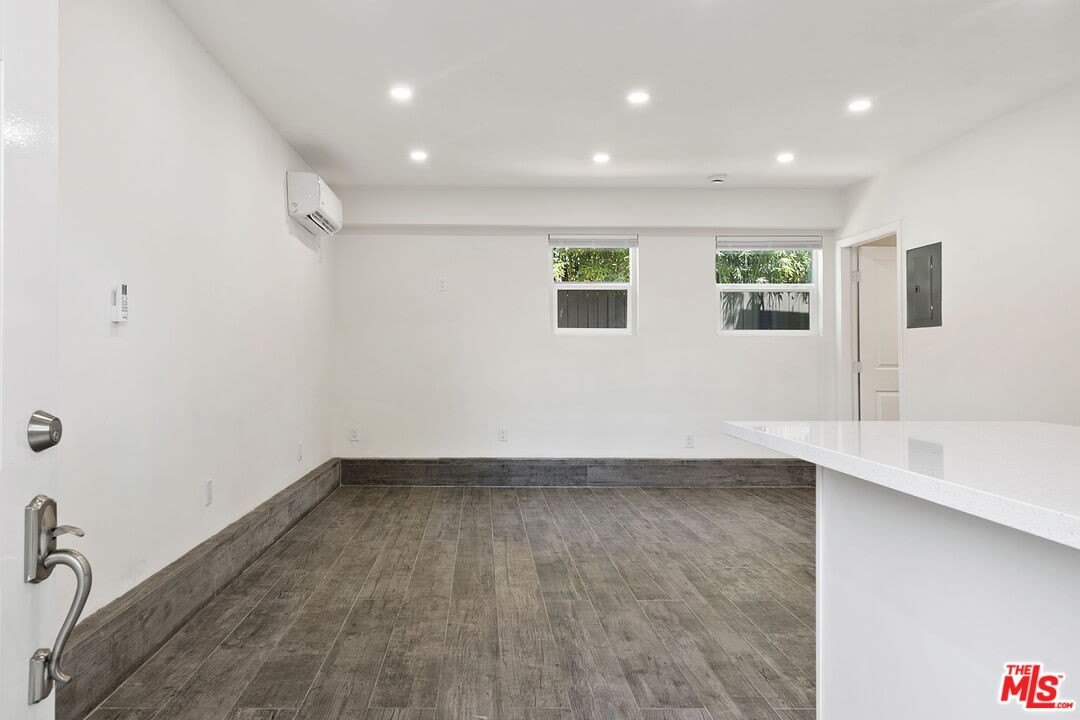 10679 Olympic Blvd – photo 4