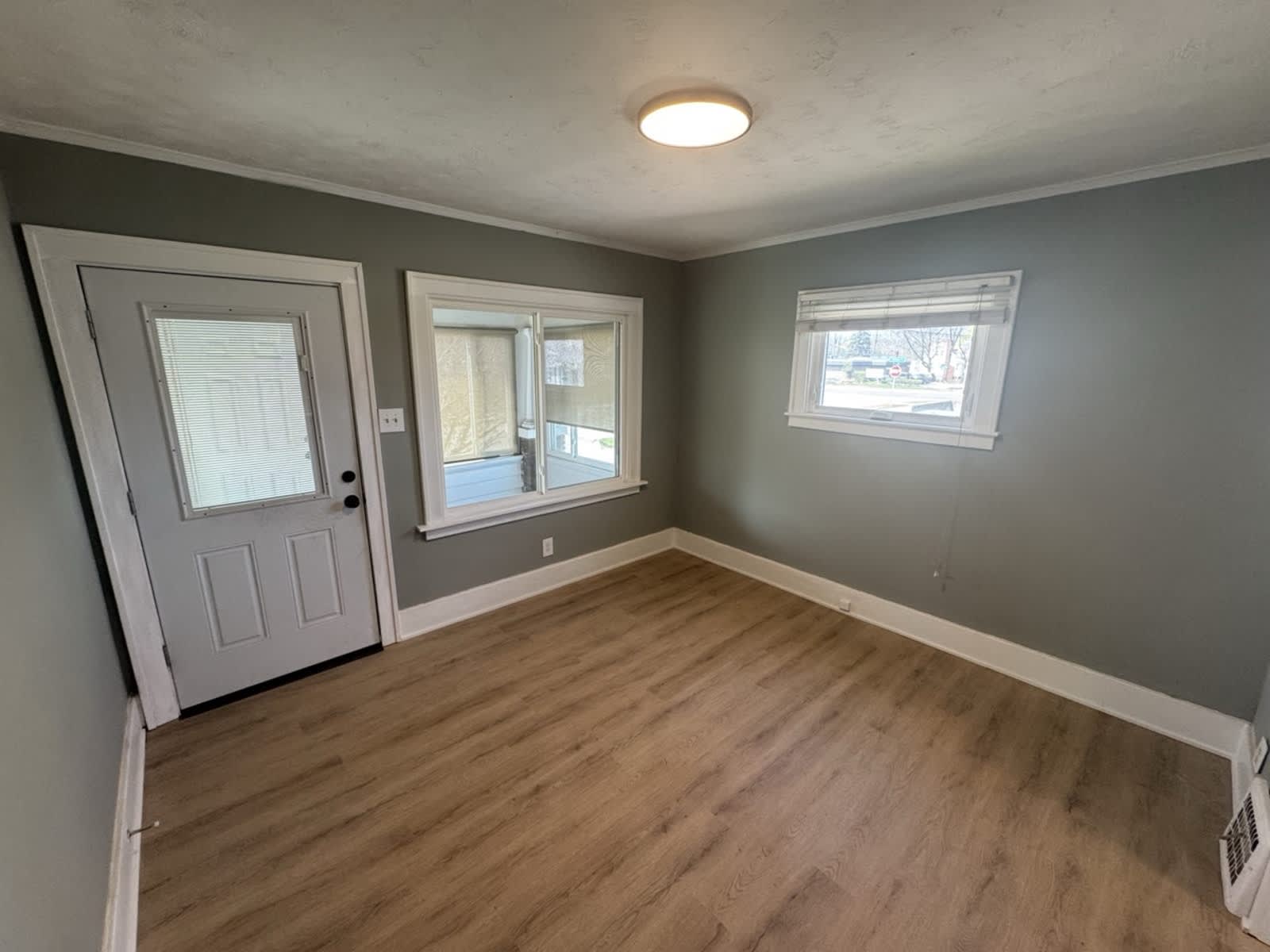 115 South Edison Avenue – photo 4
