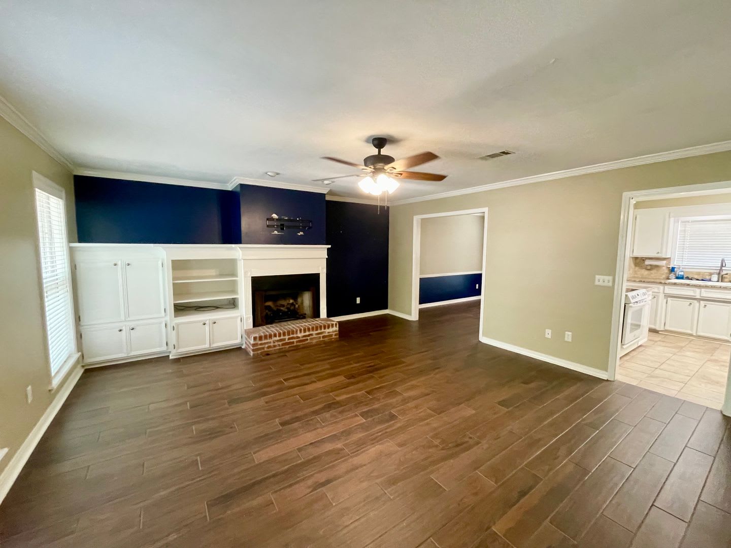*REDUCED PRICE*Charming 3 Bedroom Home in Madison – Bonus Room & Large Private Backyard! – photo 3