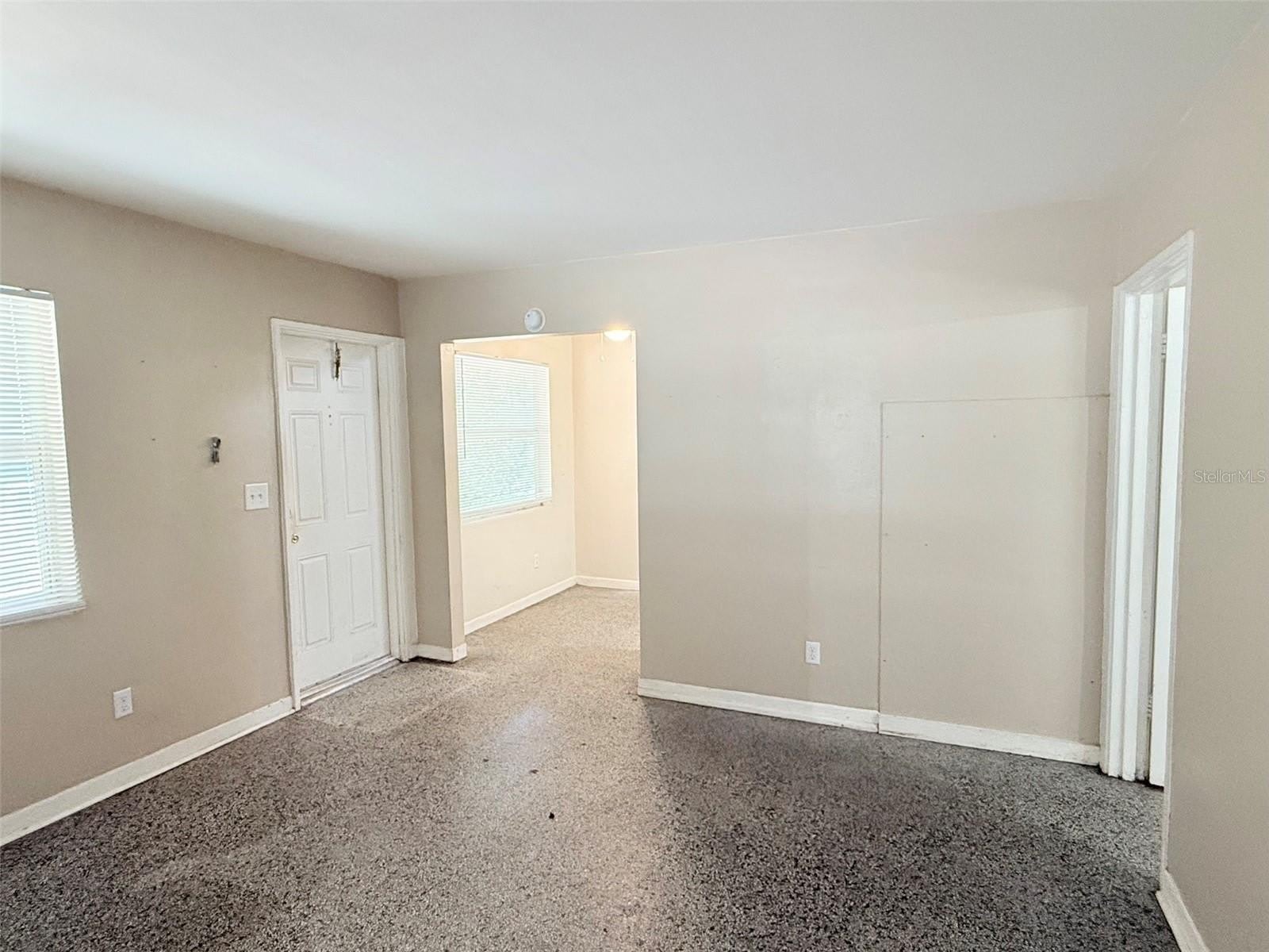 1304 BROWNING Street – photo 4